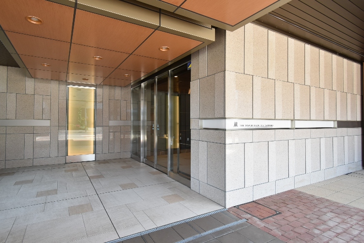 ザ・タワーズフロンティア札幌のエントランス