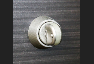 ザ・タワーズフロンティア札幌の防犯サムターン